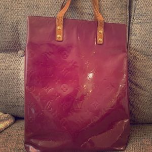 Louis Vuitton Vernis Reade bag